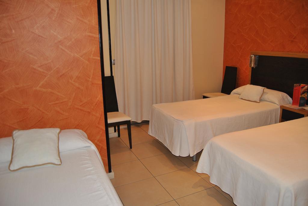 Fuente De La Magdalena Hotel Santa Amalia ห้อง รูปภาพ